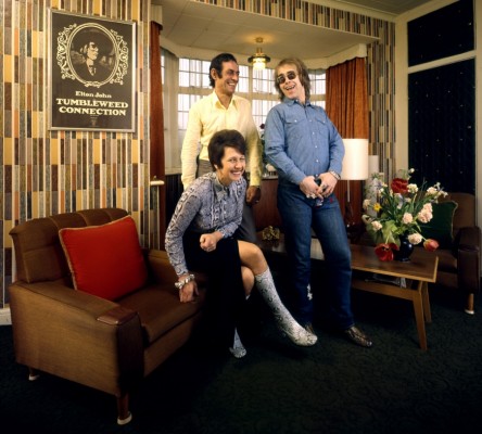 Elton_John_and_Family_Life_1970