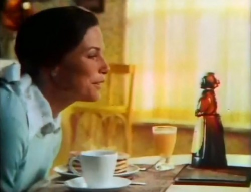 Time for your morning chat with the syrup bottle