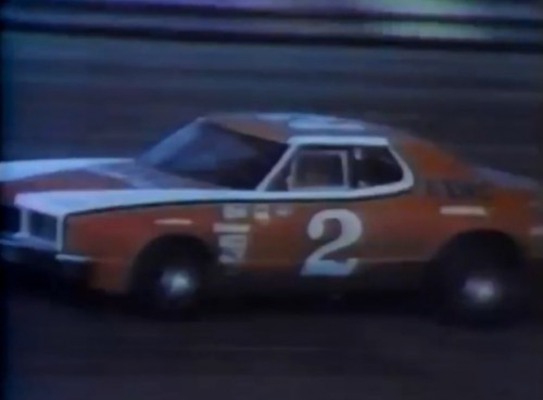 Cool, 70s stock cars running on Cam2 motor oil (1977)