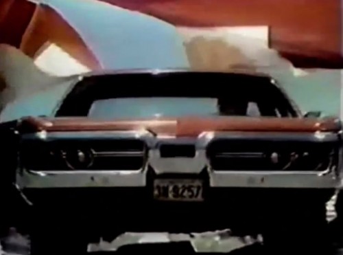 Comin' at ya with Shell Super Regular! (Shell Oil, 1972)