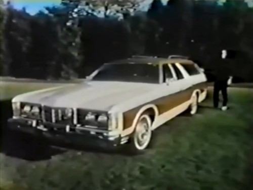 Ain't she a beaut'? Betcha can't wait til' 1973! (Ford Wagons commercial, 1972)