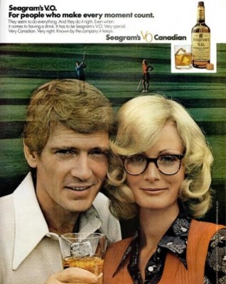 Seagram’s ‘Golf Couple.' ('LIFE' magazine, Apr. 28, 1972)