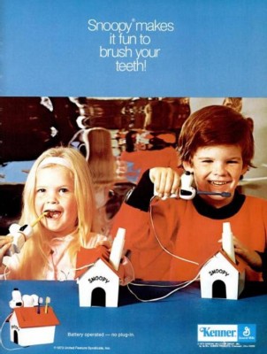 Kenner’s Snoopy Toothbrush. ('Cincinnati' magazine, December, 1973)
