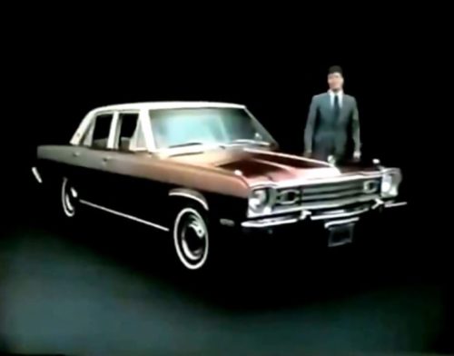 Hey, ain't that one o' them fancy European sedans? (Plymouth Valiant Brougham commercial, 1974)